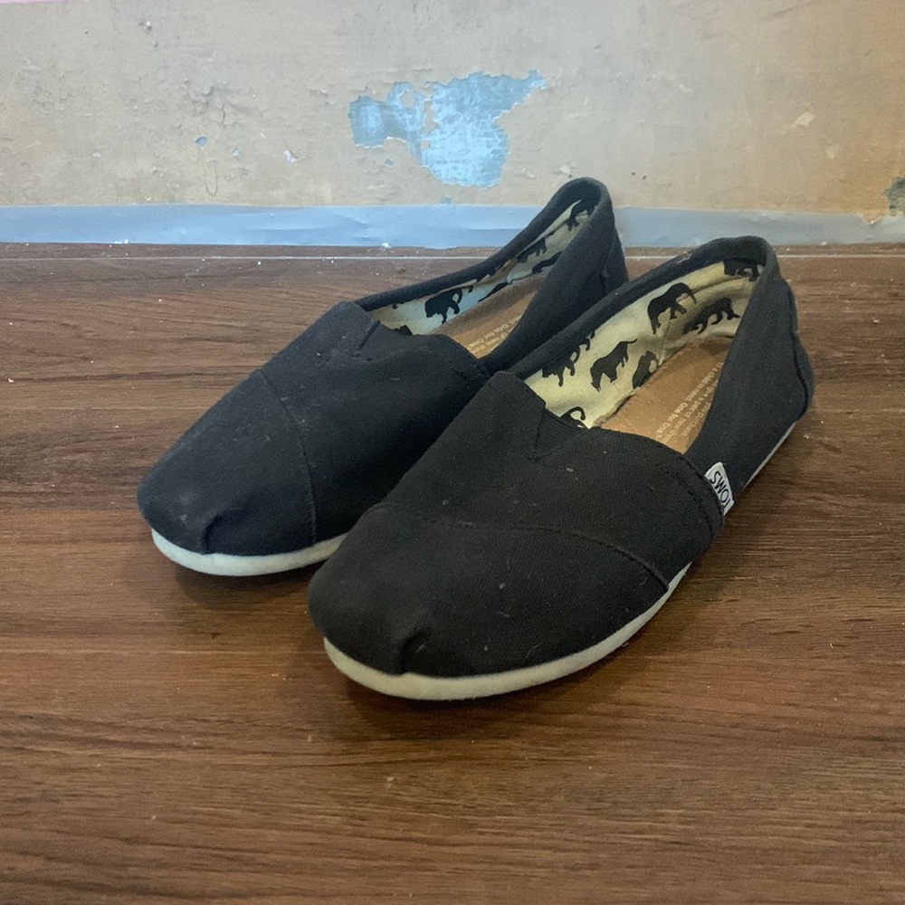 Black Toms | Size 7